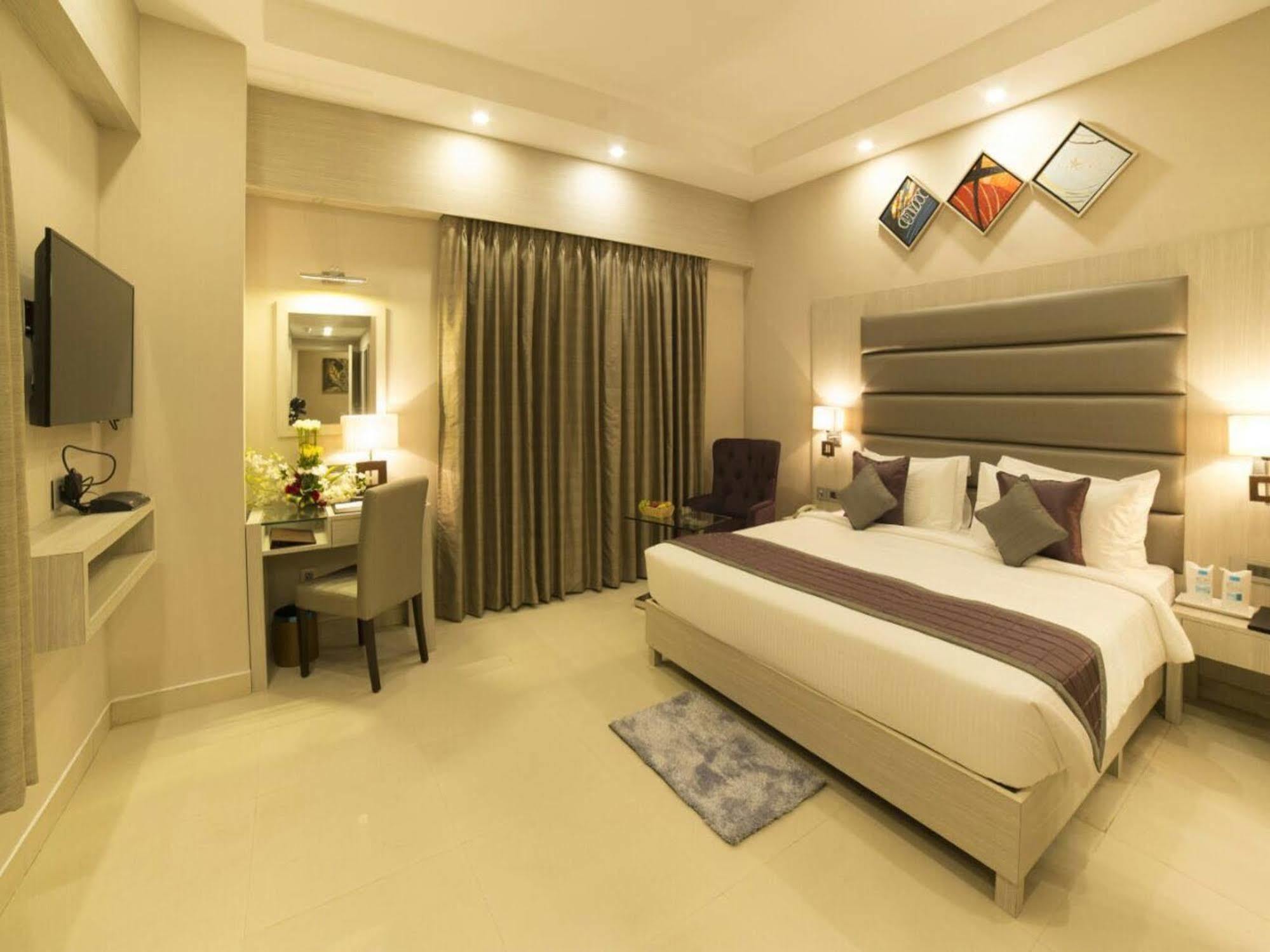 Golden Tulip Saltlake Kalküta Dış mekan fotoğraf